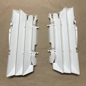 037.39.029.00 Beta Oem Radiator Louvers White 125 200 250 300 350 390 430 480 500 Like New