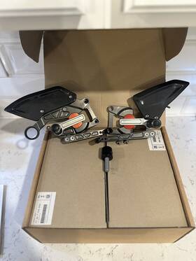 77257724553 Bmw Used Oem S1000rr 10-14 S1000r Hp Rearset Kit