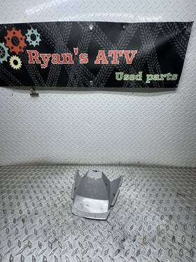 705002720 Can-am Original Oe 2009 Spyder Rear Fender Center Cover Red Oem Part