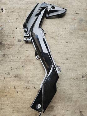 6kmv-041701-b000 Cf-moto 22 Cfmoto 300nk Right Side Trim Fairing Cover Panel Cowl Frame Faing Tank Seat