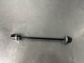Clfaffs1xxus001 Fastmotosport Motorcycle Front Fork Axle Slider For 01-08 Suzuki Gsxr750 600 Gsxr1000