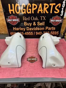 58837-04bjg Harley Davidson 1983- 2003 Oem Fairing Lower