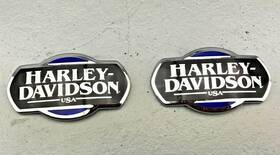 62152-08 Harley-davidson 2008 Electra Glide Fuel Gas Tank Badge Medallion Set Chrome Pacific Blue