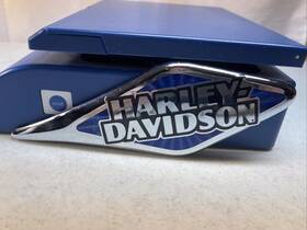 62427-09 Harley-davidson Tank Emblem Medallion Oem