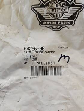 64256-98 Harley-davidson Nip Oem Inner Fairing Rubber Trim