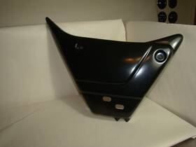 66424-99 Harley-davidson Fxr3 Fxr4 Left Side Cover Oem Nos Never Painted 1999-01