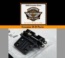 76000398-00 Harley-davidson Oem 14-24 Right Side Road Glide Inner Fairing Media Glove Box Hinge