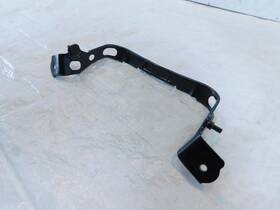 50250-mca-000 Honda Gl1800 Goldwing 1800 Top Gas Fuel Petrol Tank Cover Fairing Mount Bracket