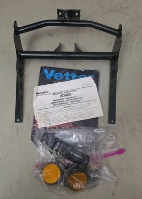 50353-413-000 Honda 1978-83 Cm400 Cm450 81 82 Cb400t Cb450t Hawk Fairing Mounting Bracket