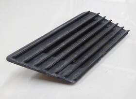 64277-mg9-680 Honda 1985-1987 Goldwing Gl 1200 Front Right Vent Louver Oem
