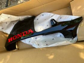 64470-mee-d10zc Honda 2006 Cbr600rr Left Lower Cowl Black Oem
