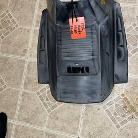 80151-ge0-000zm Honda 95 Elite Ch 80 Center Seat Engine Cover 1994-2007