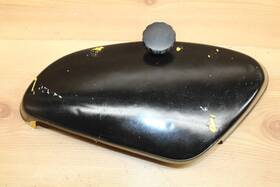 83500-086-000zd Honda 1980-1981 C70 C 70 Oem Left Side Cover Panel With Knob