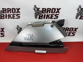 83550-gv4-b00za Honda 2007 Elite 80 Ch80 Ch Side Cover Panel Left Ls Grey Gray Silver