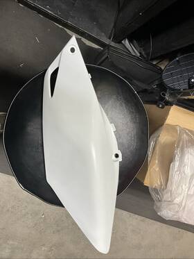 83610-men-a70za Honda Oem Left Side Number Plate Crf250r 14-17 Crf450r 13-16