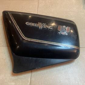 83700-463-000 Honda 80-83 Gl1100 Left Side Fairing Cover Panel Goldwing 1100. Pins Intact