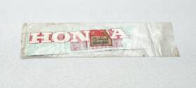 87122-hm5-670za Honda Nos Emblem R. Fuel Tank Type1