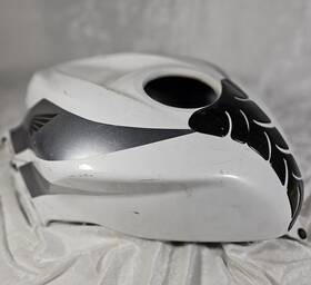 83100-mfj-a40ze Honda Oem Cover Fuel Tank White Cbr600rr 07-12 Cbr 600 Rr