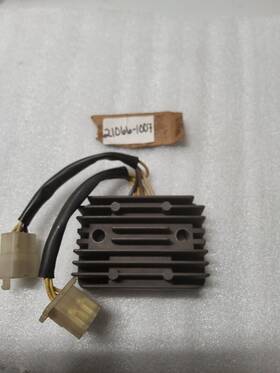 21066-1007 Kawasaki Nos New Voltage Regulator Kz Kz1300