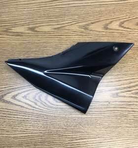 36001-0072-h8 Kawasaki Ninja Zx10r 2006-2007 Side Cover Right Part #