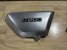 36001-1048-4m Kawasaki 1978 Kz200 Kz200a Oem Right Side Body Frame Cover