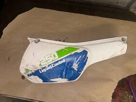36001-5450-ad Kawasaki 85-05 Klr -250 Right Side Panel