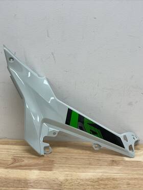 36036-538768n Kawasaki Cover-side Rh P.r.white