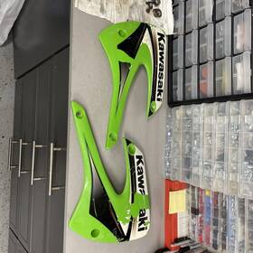 49089-1139-6w Kawasaki 2003 01-04 Kx100 Kx85 Oem Left Right Radiator Shrouds