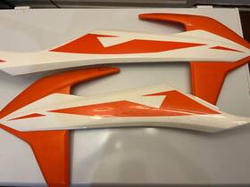 7910805400028a Ktm 2019 250 Sx-f Shrouds Oem Take Off Spoilerset Sx -2022