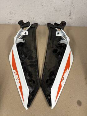 Jp181007 Ktm 21 200 Duke Left Right Rear Upper Seat Tail Fairing Plastic Oem Set #0232