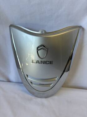 64303-z4a-0000 Lance Front Top Cover With Emblem Garnish. Cali Havana Silver