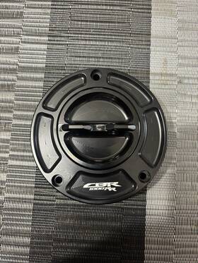 Mc1h02bkcbr1000rra13bkpn001 Mc Motoparts Billet Racing Keyless Gas Fuel Cap Kit For Honda Cbr1000rr Sp Fireblade 14-19