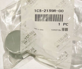 1c3-2139r-00-00 New Yamaha Right Side Swingarm Cap 1c3-2139r-00 Yz125 Yz250 Yz450 Wr250f Wr450f
