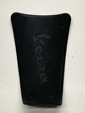 673622 Piaggio 19-23 Vespa Primavera 150 Center Floor Battery Access Cover Panel 673622 Piaggio 19-23 Vespa Primavera 150 Center Floor Battery Access Cover Panel