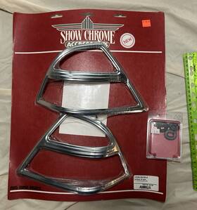 Show Chrome Accessories 725378956871 Saddlebag Tail Lights Grilles For Honda Goldwing Gl 1800 2001-2006