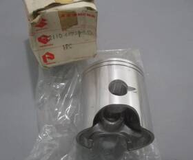 12110-41739 Suzuki Nos Oem Piston 0.50 1973-1975 Rm125 Tm125