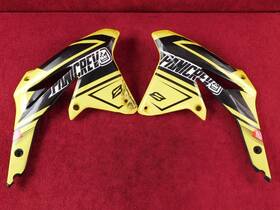 17761-28h02-gy8 Suzuki Oem Radiator Shrouds With Decals L&r Shroud / Scoop 08-17 Rm-z450 Rmz450