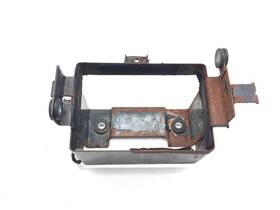 41540-01d50 Suzuki Battery Tray 2006 Gs500f 2937a X