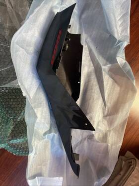 4551-41g00 Suzuki 2005 2006 Gsxr 1000 Oem Right Rear Back Tail Fairing Cowl Shroud