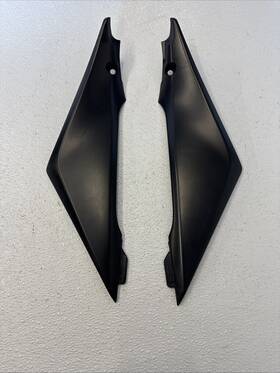 47111-012 Suzuki 05 06 Gsxr1000 Fuel Gas Tank Seat Side Fairing Trim Cover #5146