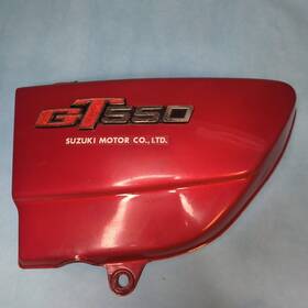 47211-34000 Suzuki Gt550 Indy Left Side Frame Cover With Badge 74-77