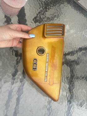 47211-3600 Suzuki Oem Gt185 Left Side Cover 1974 Orange