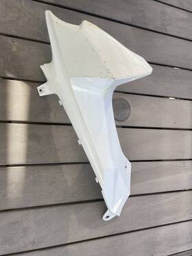 94682-47h1 Suzuki 09-16 Gsxr 1000 Left Front Air Intake Duct Cover Panel Fairing