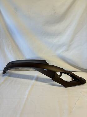 83610-xla-0000 Sym Fiddle Iii Left Upper Side Panel Oem. Bronze/brown/chocolate