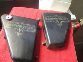 112324 Triumph F12502 650 Metal Side Panels 1971 - 1972 Tr6r Tr6c T120r