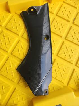 T2304708 Triumph Daytona 955i Right Hand Side Inner Dashboard Fairing Carbon Effect 2005