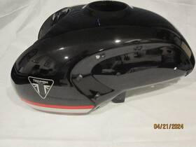 T2403507-pm Triumph Trident 660 - Fuel Tank Cover Black