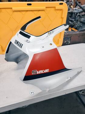 1ae-w2834-00 Yamaha 1985 Fz750 Fz 750 N Front Body Cowling #1ae-w2834-00