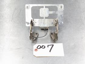 1rc-21682-00-00 Yamaha 2017-2023 Fz09 Fz10 Mt10 Oem Rear Fender License Plate Stay Bracket