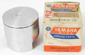 284-11631-00-96 Yamaha 284-11631-00 Nos 1970-71 Rt1 Standard Size Piston